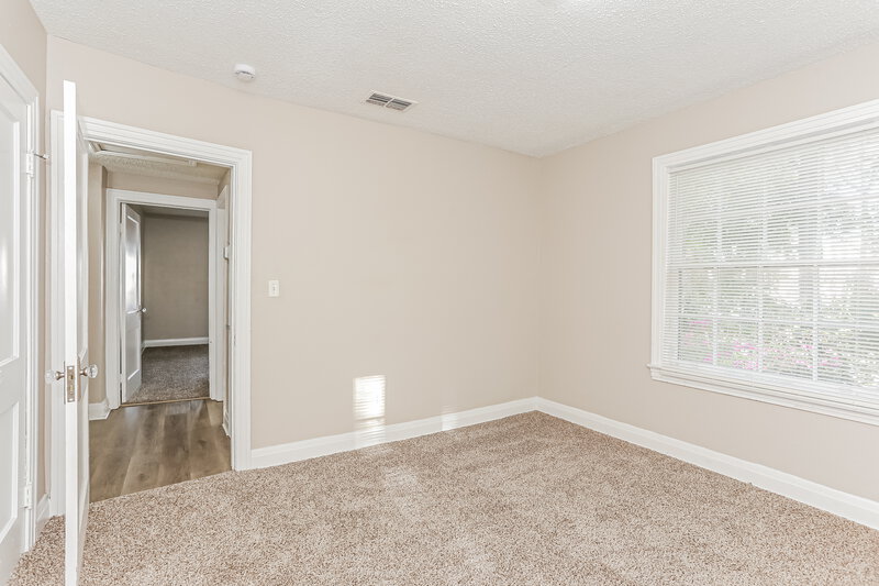 1,235/Mo, 6514 N Pearl St Jacksonville, FL 32208 Main Bedroom View 2