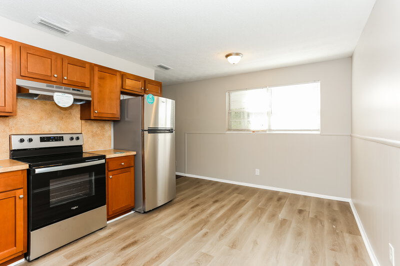 1,520/Mo, 6529 Hugh Ct Jacksonville, FL 32210 Dining Room View 2