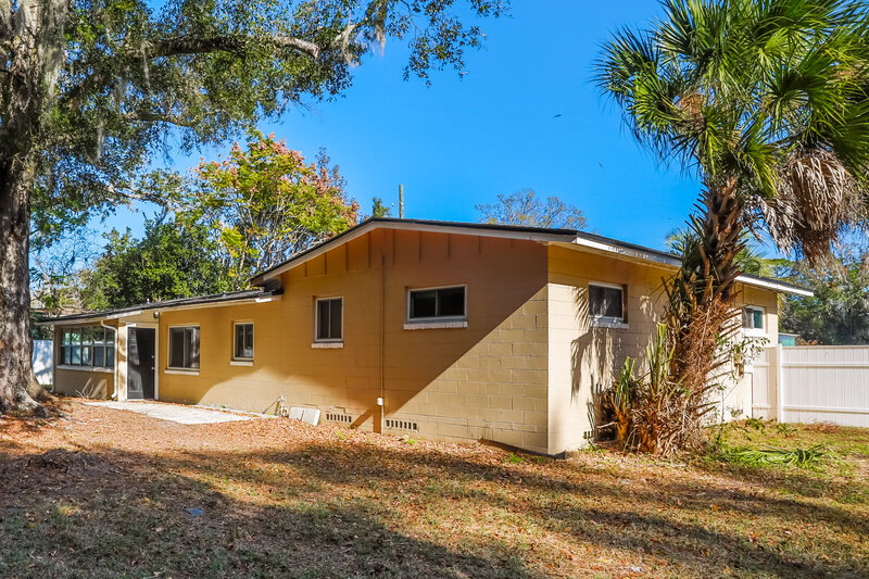 1,510/Mo, 6532 Albicore Rd Jacksonville, FL 32244 Rear View