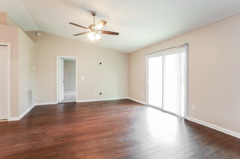 1,700/Mo, 6564 Lacey Ct Jacksonville, FL 32244 Living Room View 2