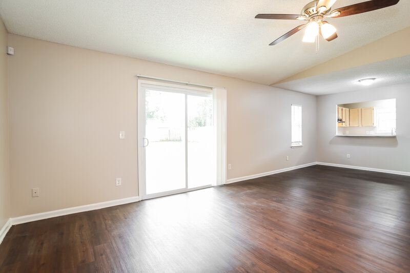 1,700/Mo, 6564 Lacey Ct Jacksonville, FL 32244 Living Room View 3