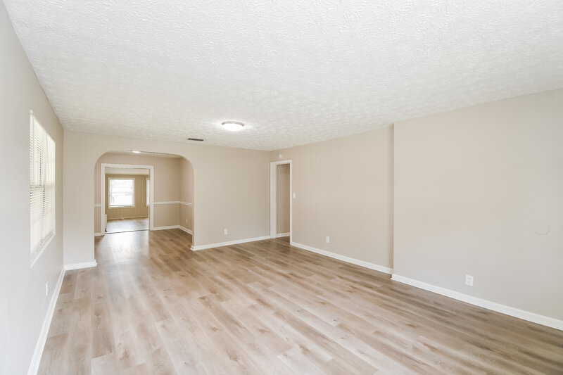 1,495/Mo, 657 Stanwick Rd Jacksonville, FL 32208 Living Room View 2