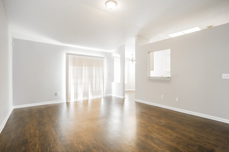 1,710/Mo, 6621 Delta Post Dr W Jacksonville, FL 32244 Living Room View 3