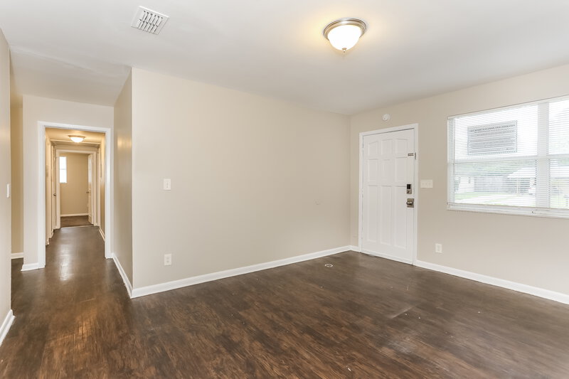 1,415/Mo, 6716 Herst Ln Jacksonville, FL 32210 Living Room View 2