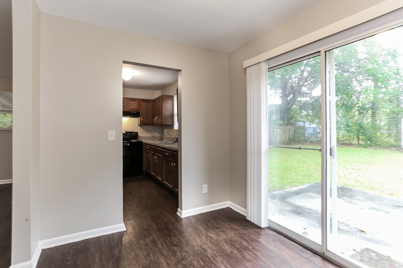 1,415/Mo, 6716 Herst Ln Jacksonville, FL 32210 Dining Room View