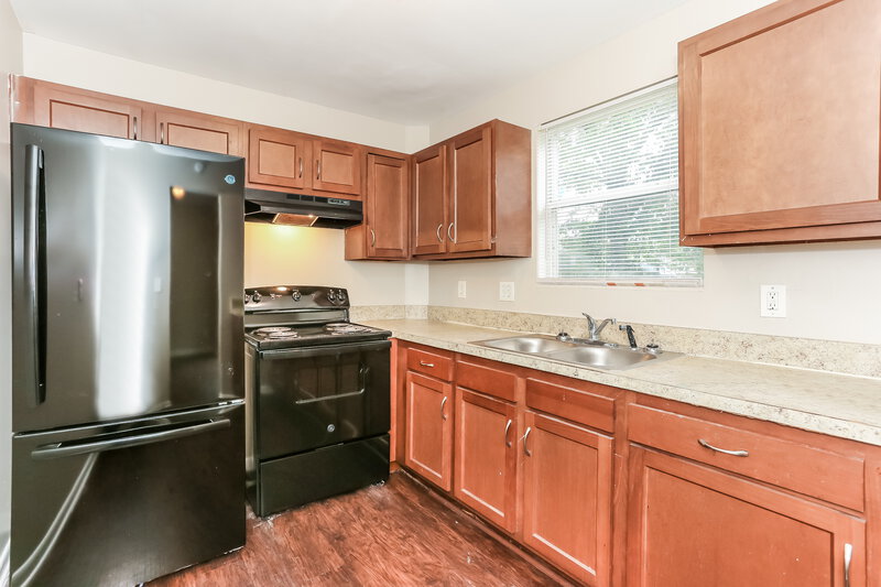 1,415/Mo, 6716 Herst Ln Jacksonville, FL 32210 Kitchen View
