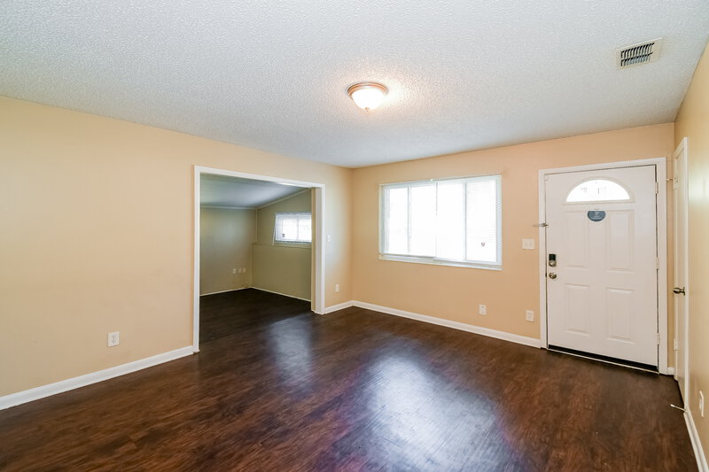 1,475/Mo, 6732 Mopsy Ln Jacksonville, FL 32210 Living Room View
