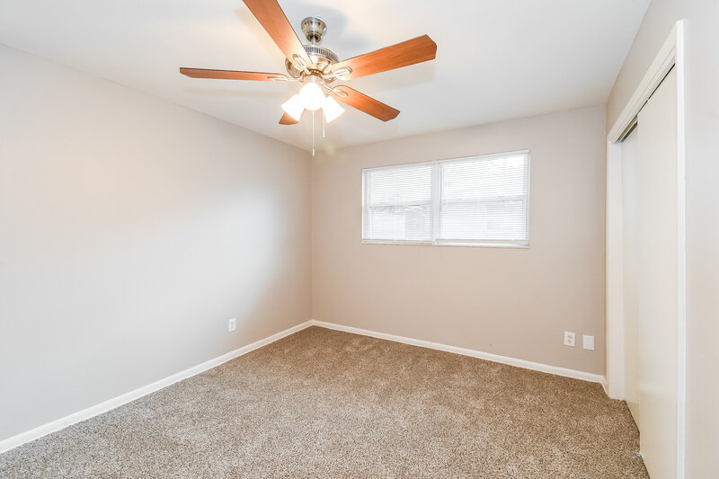 1,595/Mo, 6736 Harlow Blvd Jacksonville, FL 32210 Main Bedroom View 2