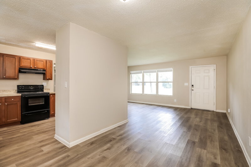 1,445/Mo, 6930 Bernay Ave Jacksonville, FL 32205 Dining Room View