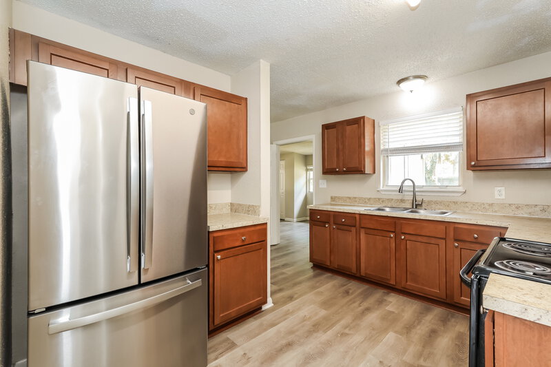 1,445/Mo, 6930 Bernay Ave Jacksonville, FL 32205 Kitchen View