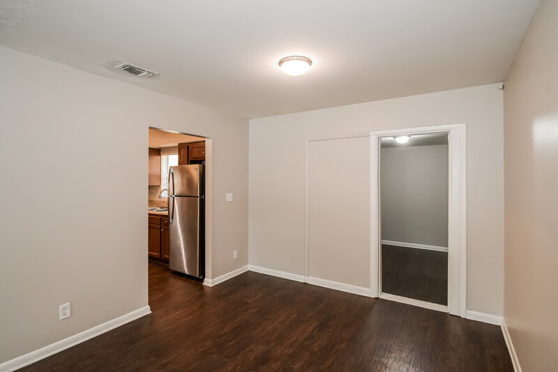 1,600/Mo, 7059 Melvin Rd Jacksonville, FL 32210 Dining Room View