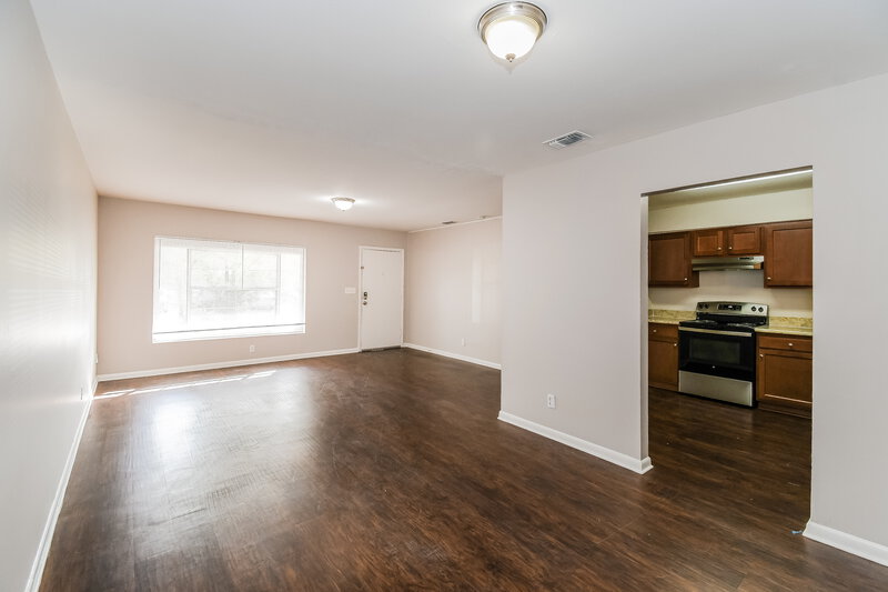 1,600/Mo, 7059 Melvin Rd Jacksonville, FL 32210 Dining Room View