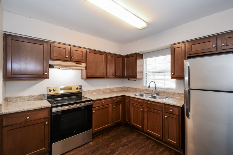 1,600/Mo, 7059 Melvin Rd Jacksonville, FL 32210 Kitchen View