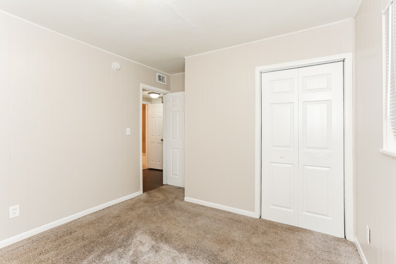 1,380/Mo, 7137 Pellias Rd Jacksonville, FL 32211 Main Bedroom View