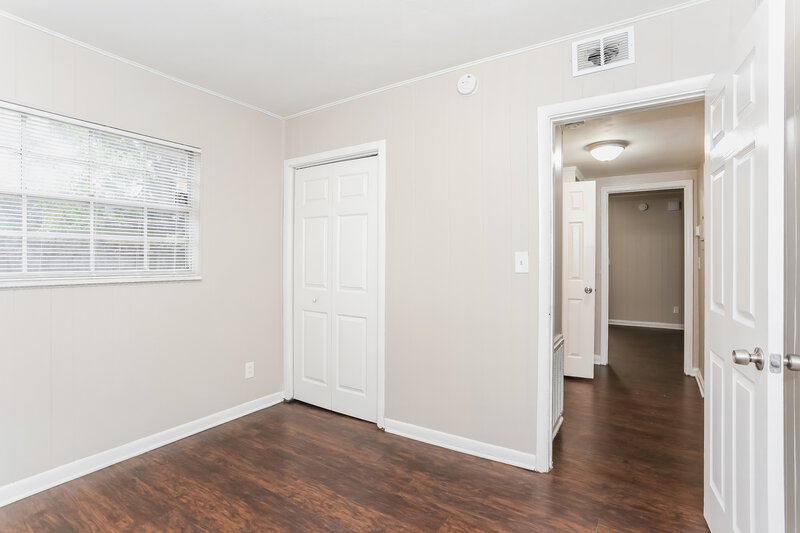 1,380/Mo, 7137 Pellias Rd Jacksonville, FL 32211 Bedroom View 2