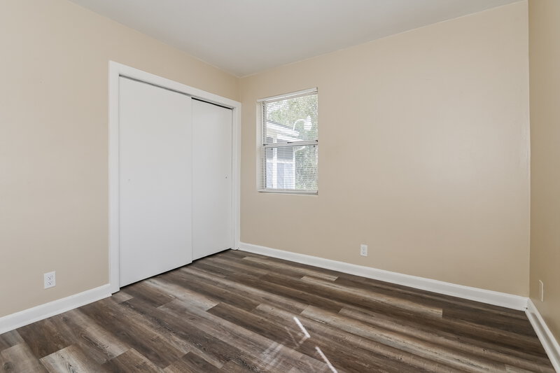 1,210/Mo, 7211 Rhode Island Dr E Jacksonville, FL 32209 Bedroom View 2