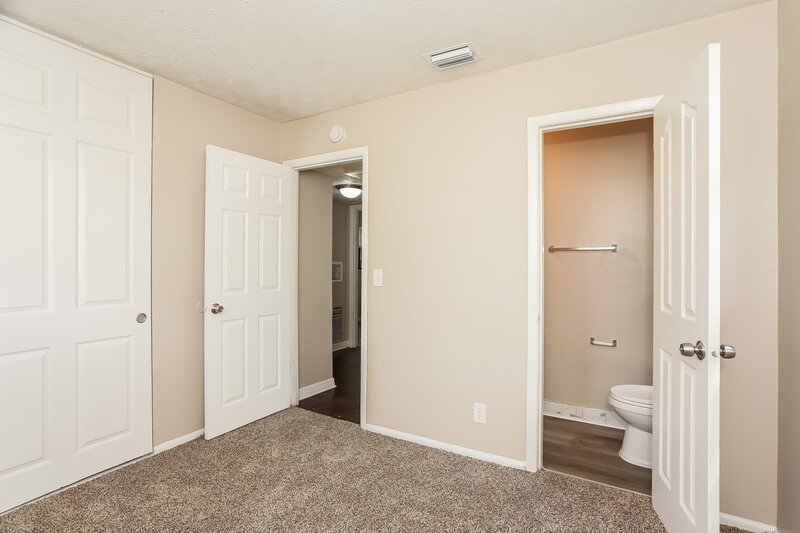 1,305/Mo, 7233 Eudine Dr S Jacksonville, FL 32210 main View