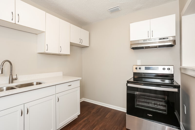 1,235/Mo, 730 Stanwick Rd Jacksonville, FL 32208 Kitchen View