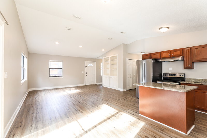 1,620/Mo, 7312 Laura St N Jacksonville, FL 32208 Dining Room View