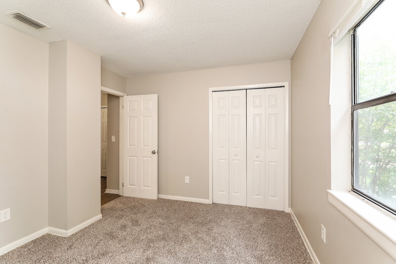 1,620/Mo, 7312 Laura St N Jacksonville, FL 32208 Bedroom View 2