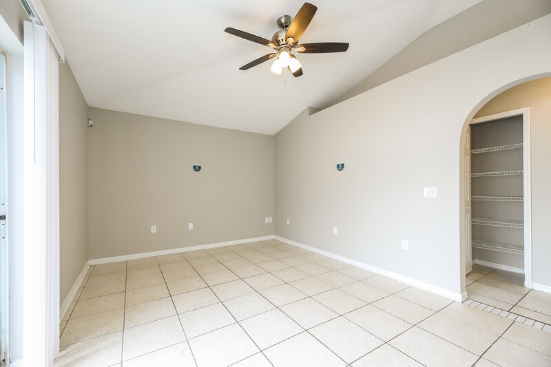 1,670/Mo, 7385 Overland Park Blvd W Jacksonville, FL 32244 Living Room View
