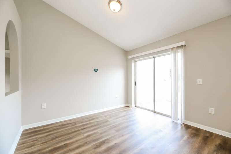 1,670/Mo, 7385 Overland Park Blvd W Jacksonville, FL 32244 Dining Room View