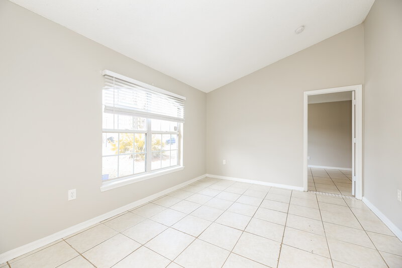 1,670/Mo, 7385 Overland Park Blvd W Jacksonville, FL 32244 Sitting Room View