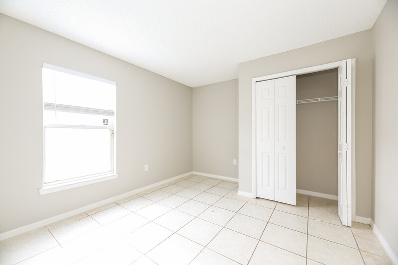 1,670/Mo, 7385 Overland Park Blvd W Jacksonville, FL 32244 Bedroom View 2