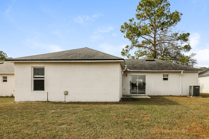 1,670/Mo, 7385 Overland Park Blvd W Jacksonville, FL 32244 Rear View