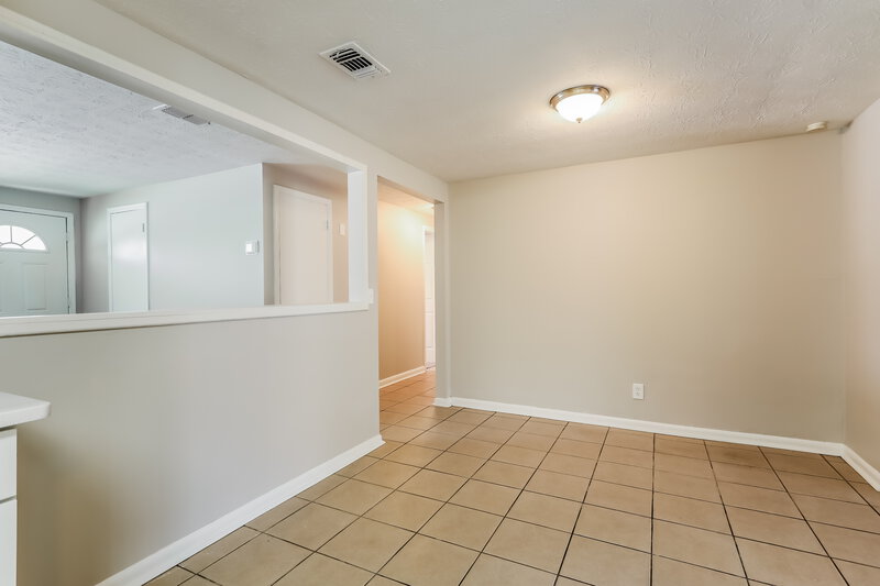 1,705/Mo, 7573 Patrice Ct Jacksonville, FL 32210 Dining Room View