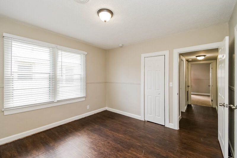 1,250/Mo, 758 Mackinaw St Jacksonville, FL 32254 Main Bedroom View 2