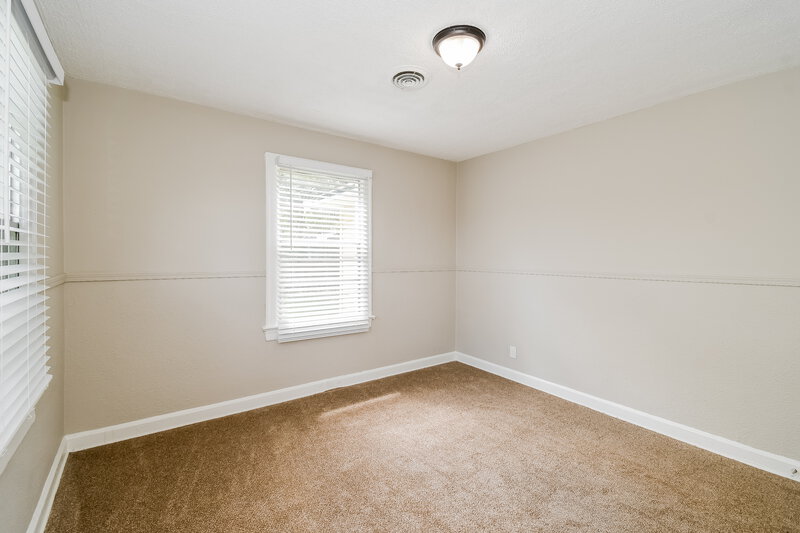 1,250/Mo, 758 Mackinaw St Jacksonville, FL 32254 Bedroom View 2