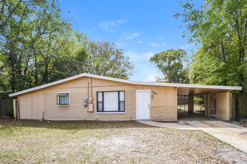 1,575/Mo, 7580 Melvin Rd Jacksonville, FL 32210 External View