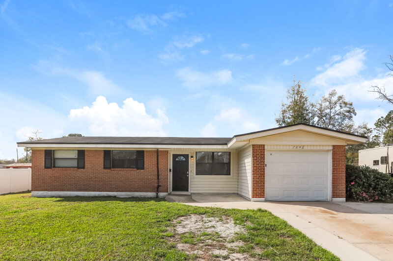 1,635/Mo, 7642 Contour Dr Jacksonville, FL 32221 External View