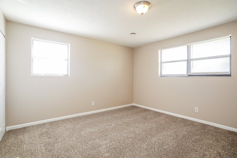 1,635/Mo, 7642 Contour Dr Jacksonville, FL 32221 Main Bedroom View