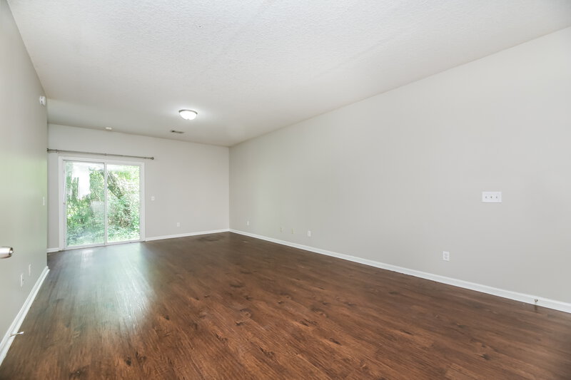 1,735/Mo, 7911 Melvin Rd Jacksonville, FL 32210 Living Room View