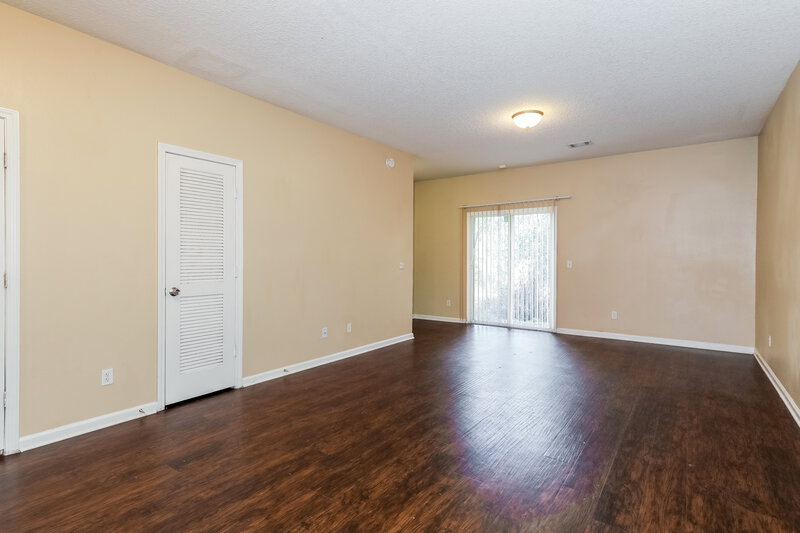 1,715/Mo, 7911 Melvin Rd Jacksonville, FL 32210 Dining Room View