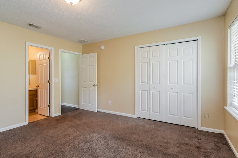 1,715/Mo, 7911 Melvin Rd Jacksonville, FL 32210 Main Bedroom View