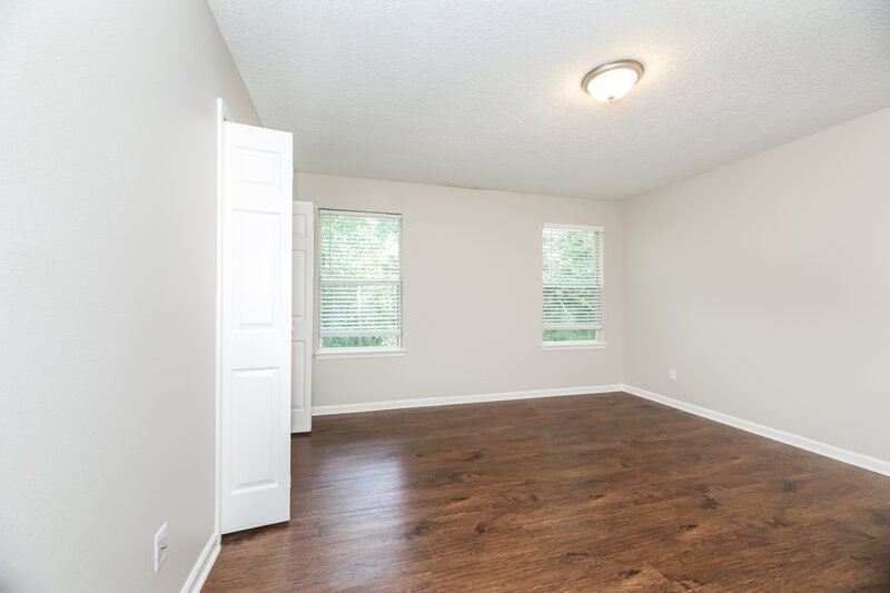 1,735/Mo, 7911 Melvin Rd Jacksonville, FL 32210 Main Bedroom View 2