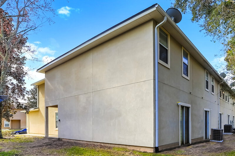 1,715/Mo, 7911 Melvin Rd Jacksonville, FL 32210 Rear View