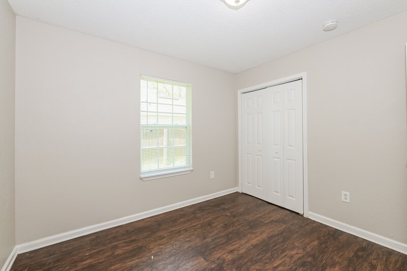 1,495/Mo, 7926 Pipit Ave Jacksonville, FL 32219 Bedroom View 3