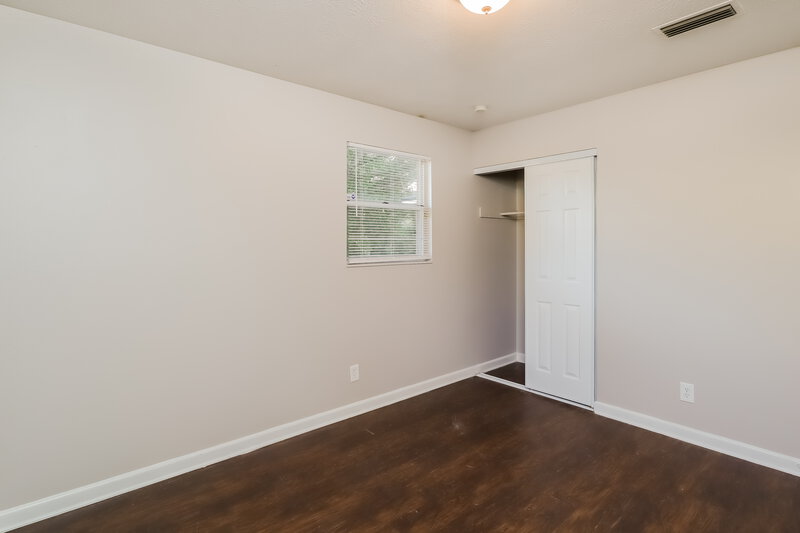 1,585/Mo, 7967 Jaguar Dr Jacksonville, FL 32244 Bedroom View 2