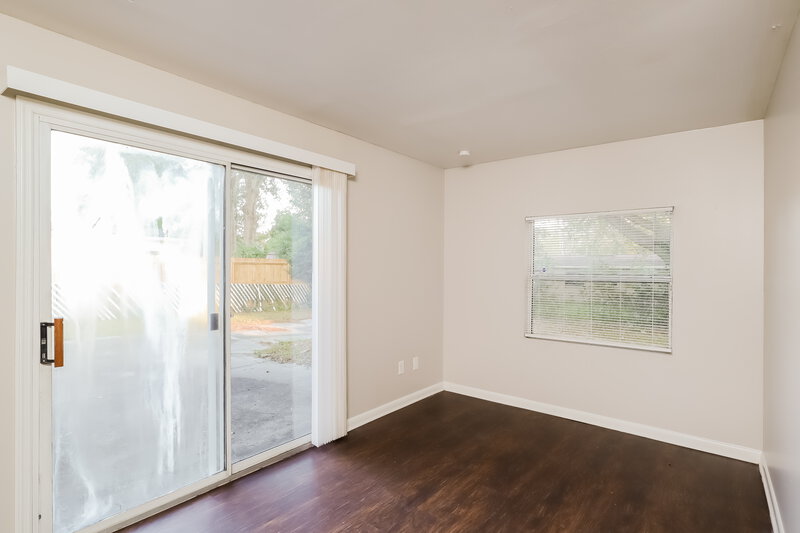 1,585/Mo, 7967 Jaguar Dr Jacksonville, FL 32244 Bedroom View 3