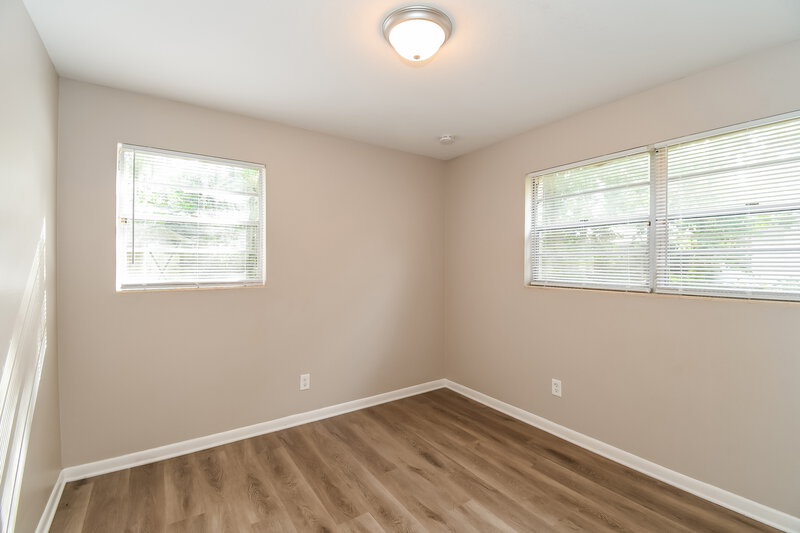 1,285/Mo, 8004 Patou Dr S Jacksonville, FL 32210 Main Bedroom View 2