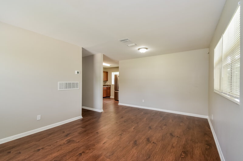 1,355/Mo, 8070 Jacques Dr Jacksonville, FL 32210 Living Room View