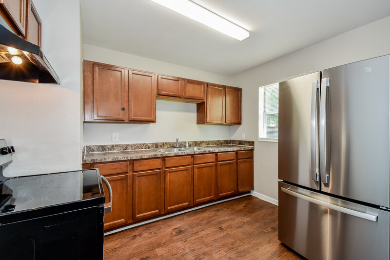 1,355/Mo, 8070 Jacques Dr Jacksonville, FL 32210 Kitchen View