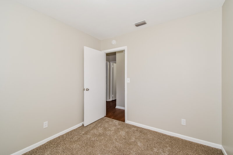 1,355/Mo, 8070 Jacques Dr Jacksonville, FL 32210 Bedroom View 2