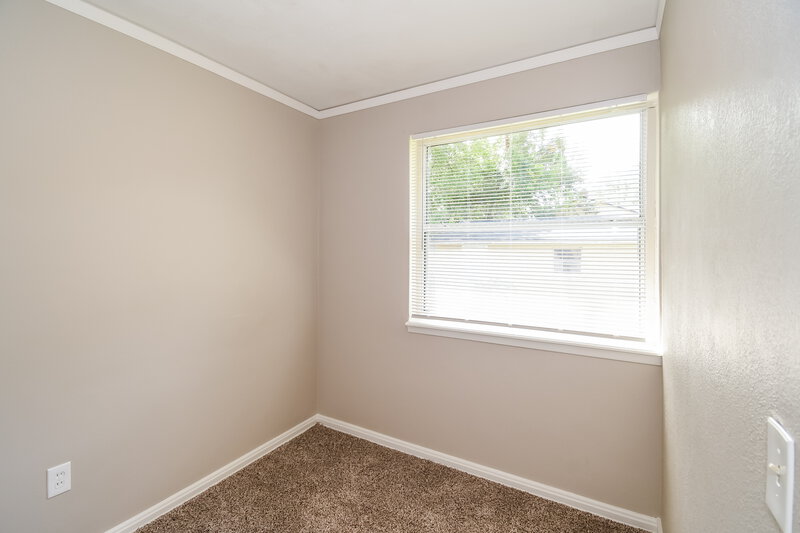 1,150/Mo, 8115 Hawthorne St Jacksonville, FL 32208 Bedroom View 2