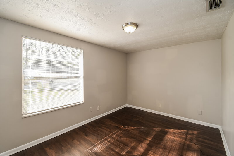 1,400/Mo, 8319 Gullege Dr Jacksonville, FL 32219 Main Bedroom View 2