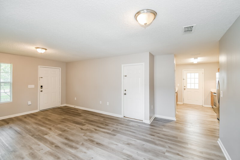 2,120/Mo, 8720 Hare Ave Jacksonville, FL 32211 Living Room View 3